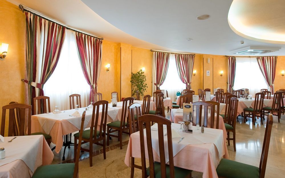 Apartment Elba Lucia Sport & *